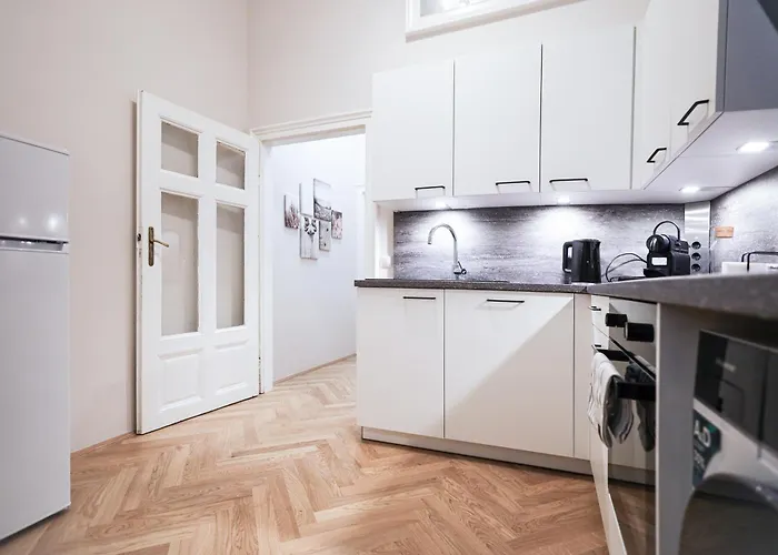 شقة 3 Bdr - Elegance, In Vienna's Center *